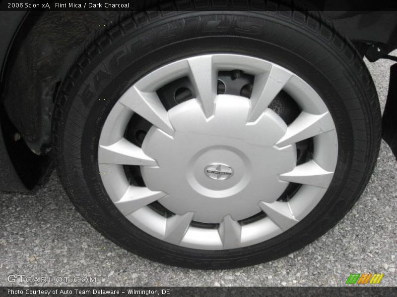 Flint Mica / Dark Charcoal 2006 Scion xA