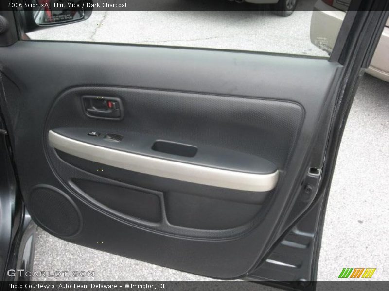 Flint Mica / Dark Charcoal 2006 Scion xA
