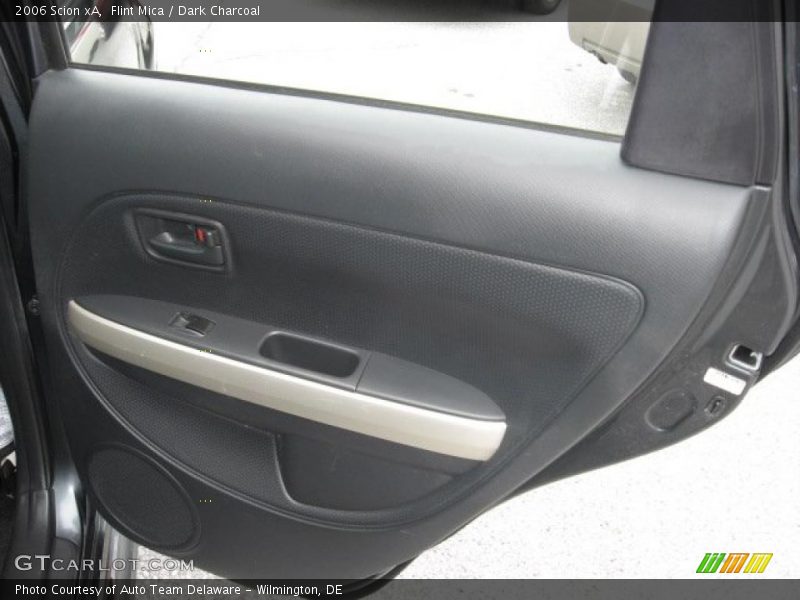 Flint Mica / Dark Charcoal 2006 Scion xA