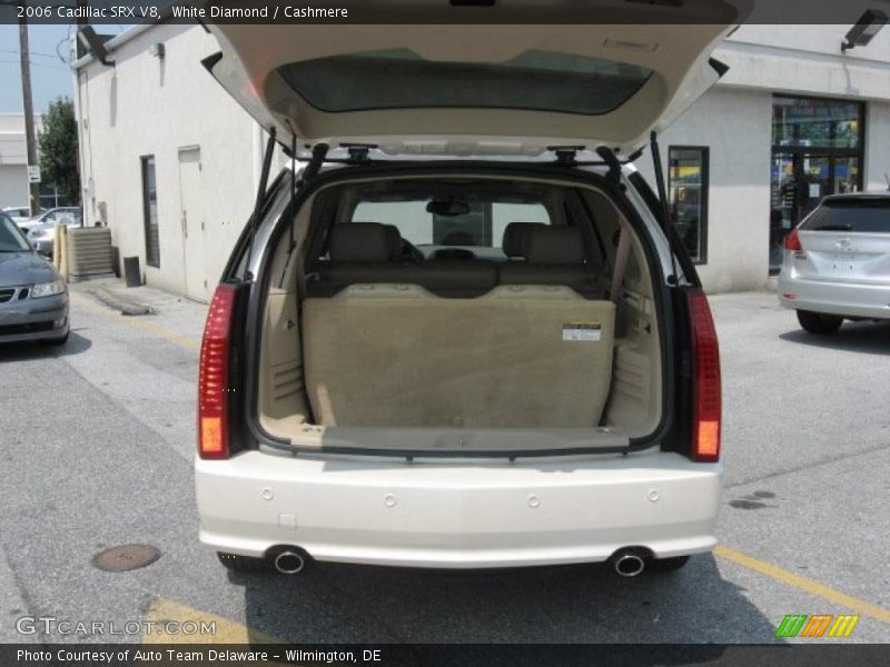 White Diamond / Cashmere 2006 Cadillac SRX V8