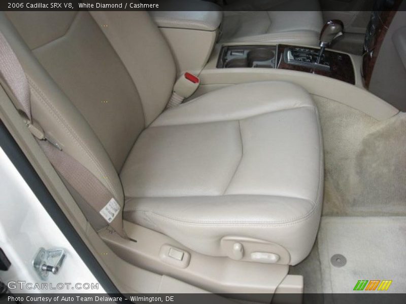 White Diamond / Cashmere 2006 Cadillac SRX V8