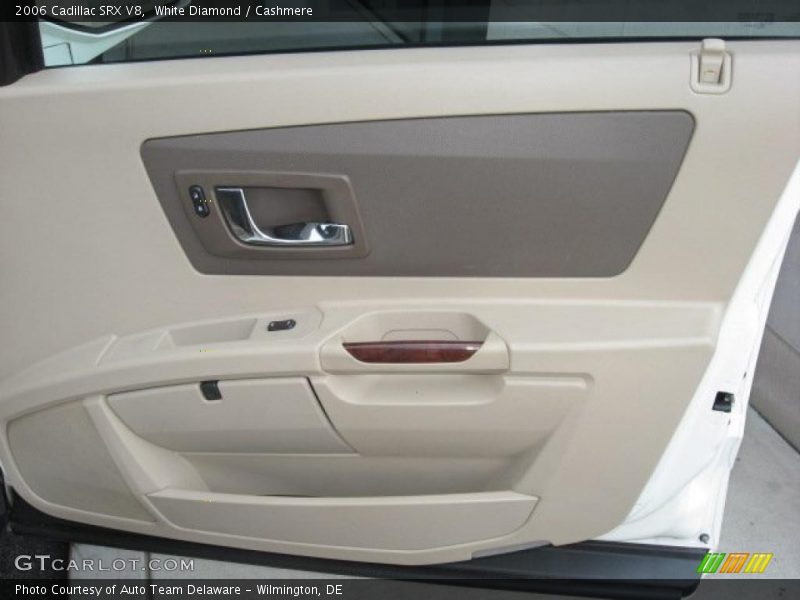 White Diamond / Cashmere 2006 Cadillac SRX V8