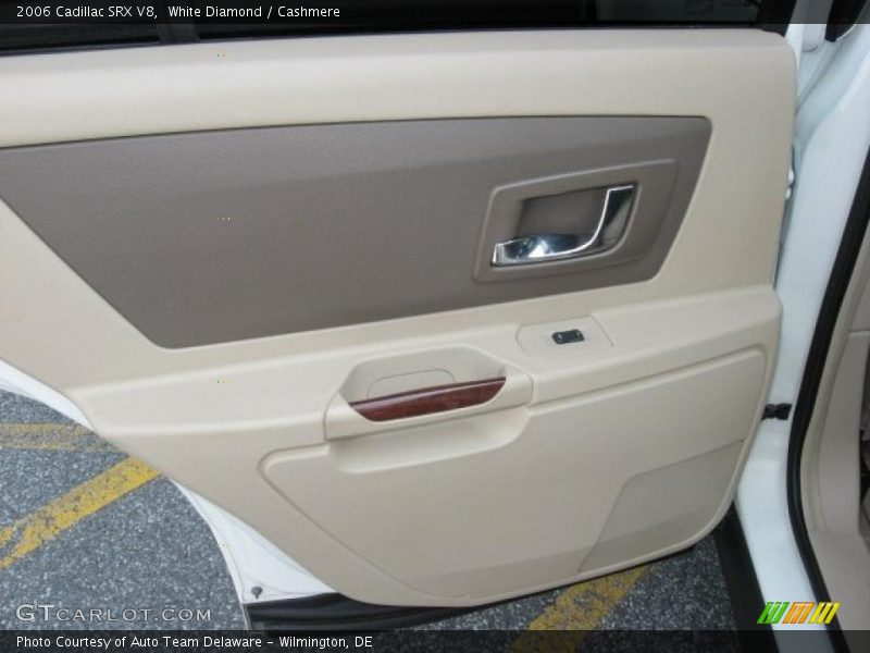 White Diamond / Cashmere 2006 Cadillac SRX V8