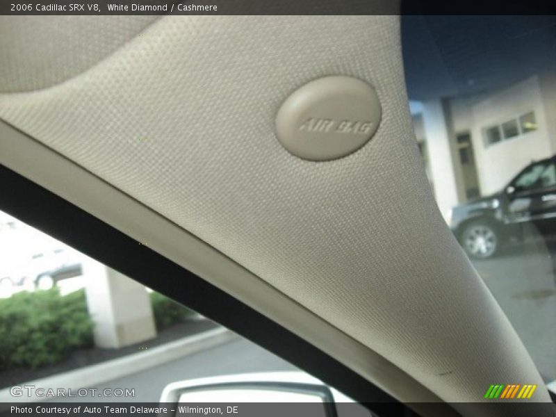 White Diamond / Cashmere 2006 Cadillac SRX V8