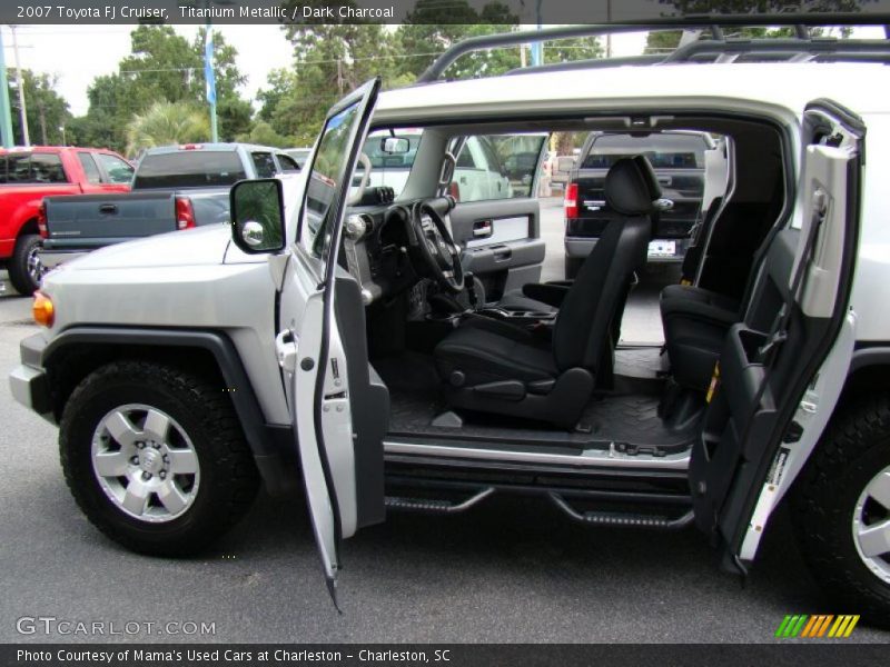 Titanium Metallic / Dark Charcoal 2007 Toyota FJ Cruiser