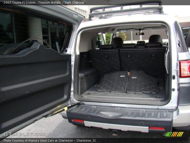 Titanium Metallic / Dark Charcoal 2007 Toyota FJ Cruiser