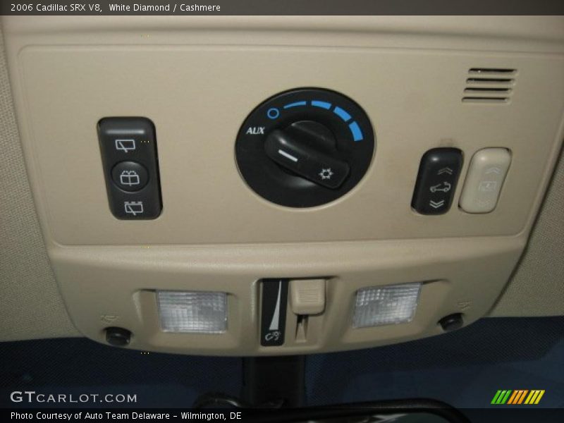 White Diamond / Cashmere 2006 Cadillac SRX V8