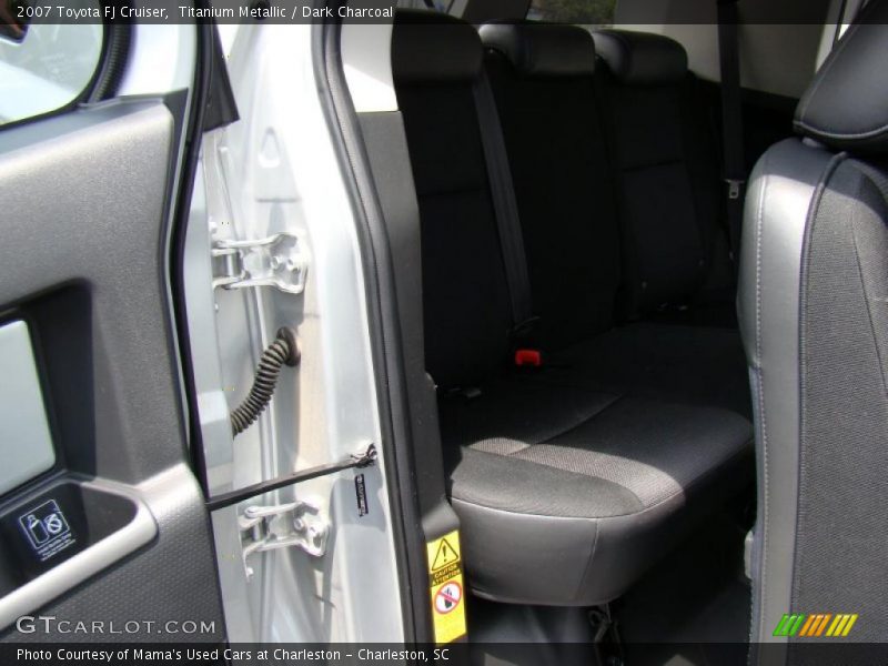 Titanium Metallic / Dark Charcoal 2007 Toyota FJ Cruiser