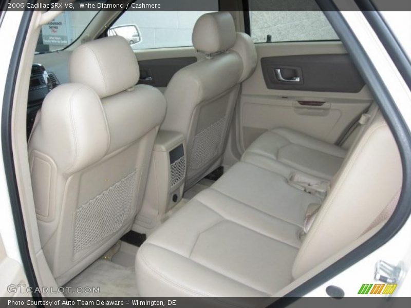 White Diamond / Cashmere 2006 Cadillac SRX V8