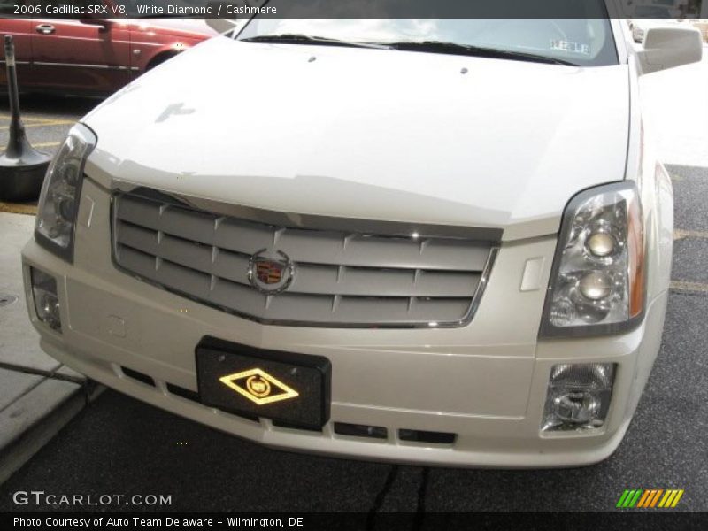 White Diamond / Cashmere 2006 Cadillac SRX V8