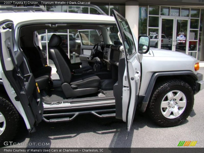 Titanium Metallic / Dark Charcoal 2007 Toyota FJ Cruiser