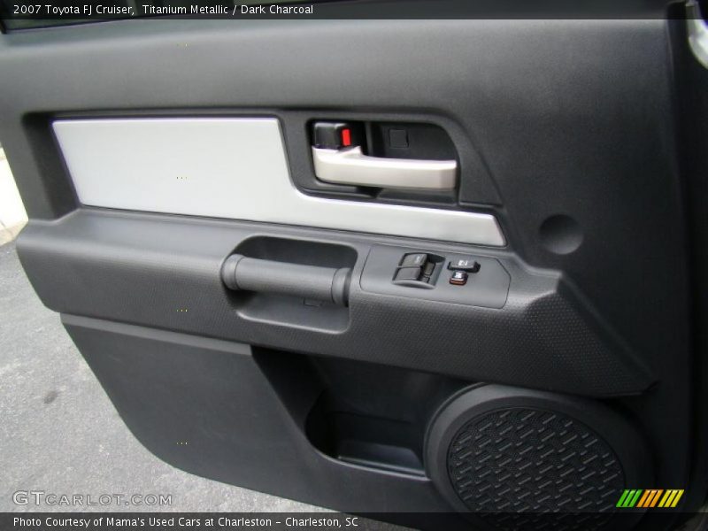 Titanium Metallic / Dark Charcoal 2007 Toyota FJ Cruiser