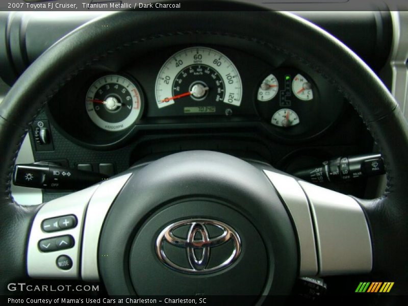 Titanium Metallic / Dark Charcoal 2007 Toyota FJ Cruiser