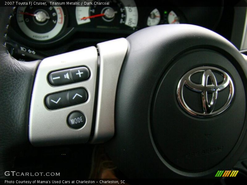 Titanium Metallic / Dark Charcoal 2007 Toyota FJ Cruiser
