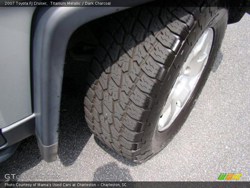 Titanium Metallic / Dark Charcoal 2007 Toyota FJ Cruiser
