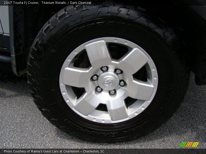Titanium Metallic / Dark Charcoal 2007 Toyota FJ Cruiser