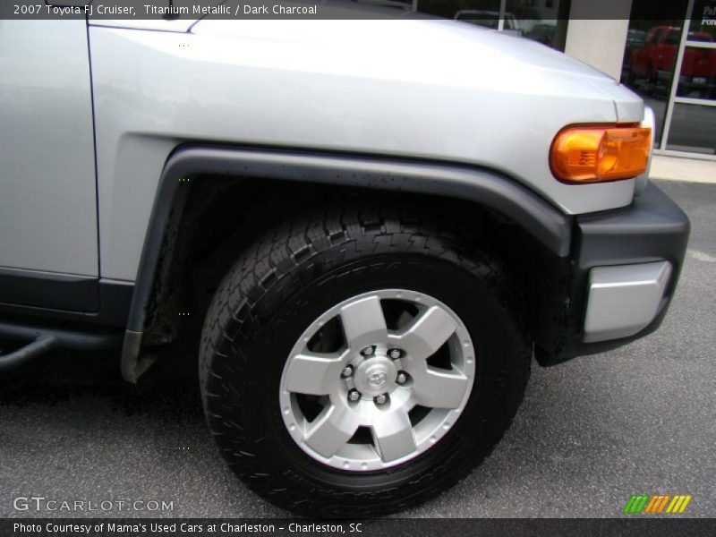 Titanium Metallic / Dark Charcoal 2007 Toyota FJ Cruiser