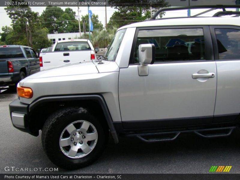 Titanium Metallic / Dark Charcoal 2007 Toyota FJ Cruiser