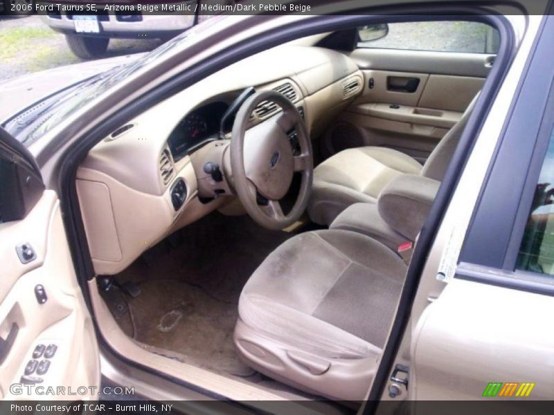 Arizona Beige Metallic / Medium/Dark Pebble Beige 2006 Ford Taurus SE