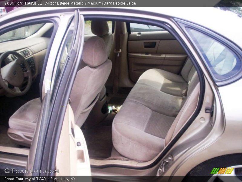 Arizona Beige Metallic / Medium/Dark Pebble Beige 2006 Ford Taurus SE