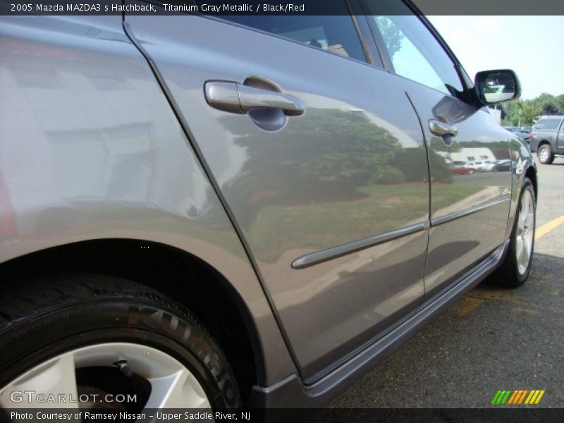 Titanium Gray Metallic / Black/Red 2005 Mazda MAZDA3 s Hatchback