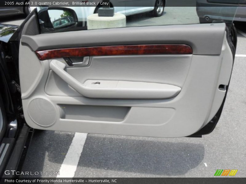Brilliant Black / Grey 2005 Audi A4 3.0 quattro Cabriolet