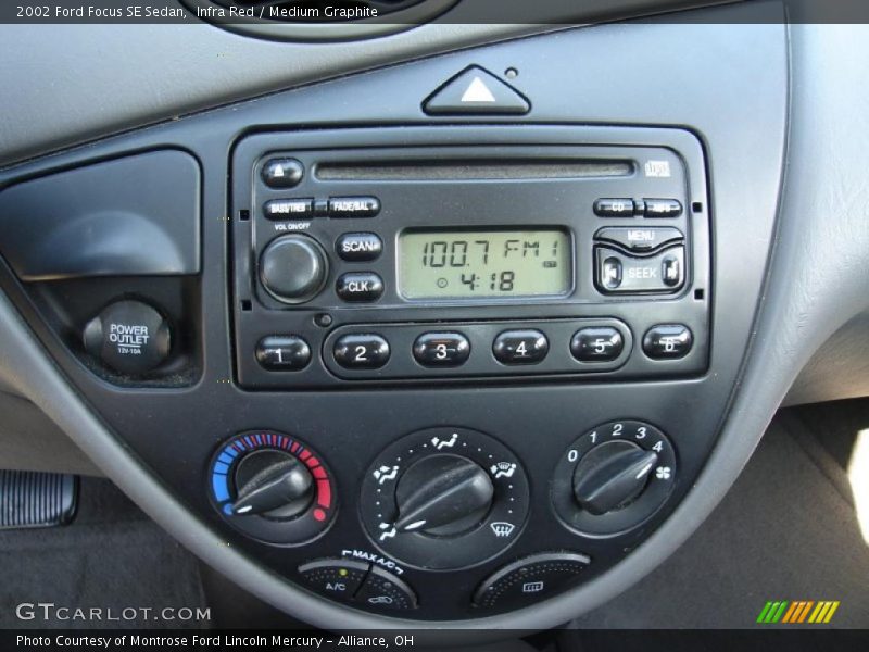 Infra Red / Medium Graphite 2002 Ford Focus SE Sedan