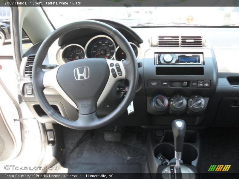 Taffeta White / Black 2007 Honda Fit Sport