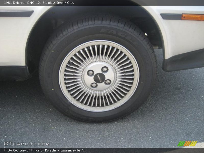  1981 DMC-12  Wheel