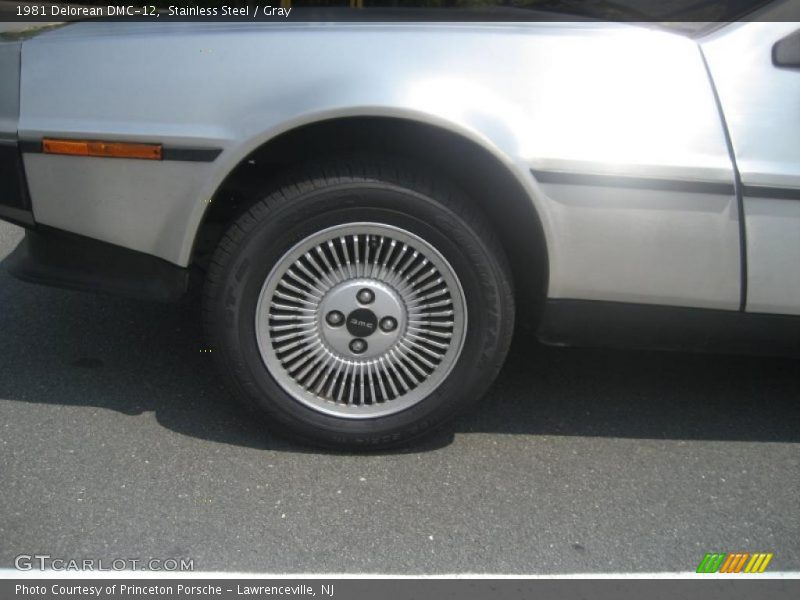  1981 DMC-12  Wheel