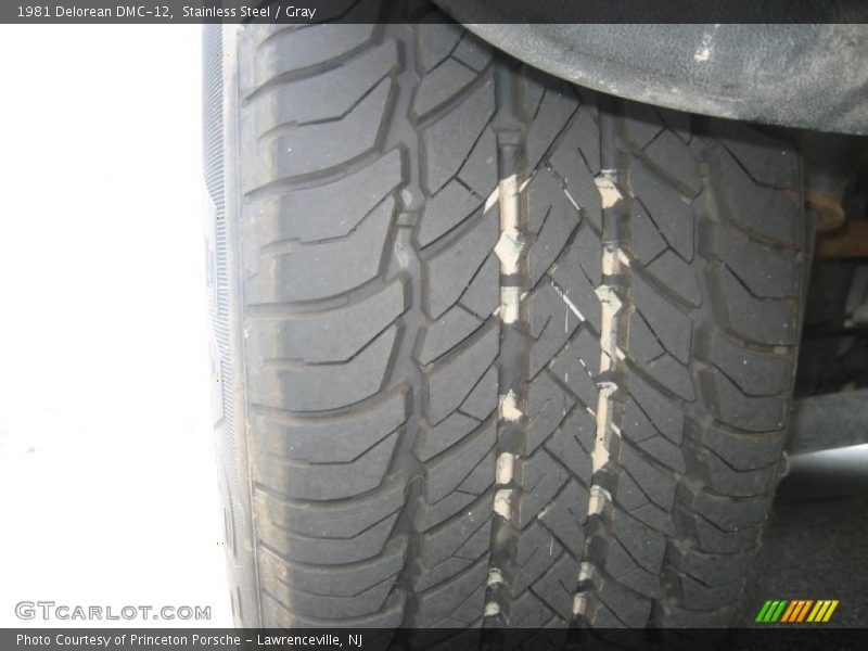 Stainless Steel / Gray 1981 Delorean DMC-12