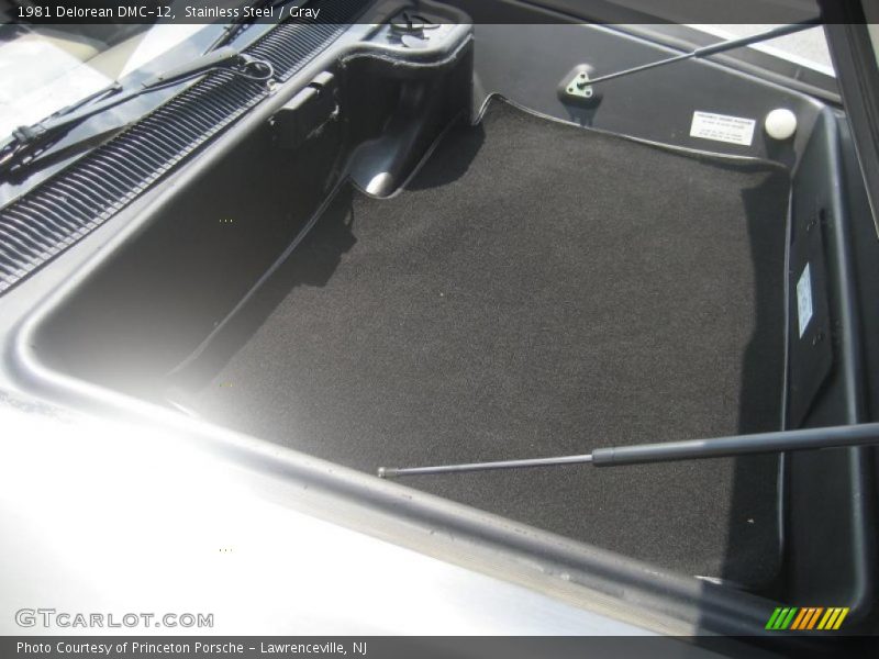  1981 DMC-12  Trunk
