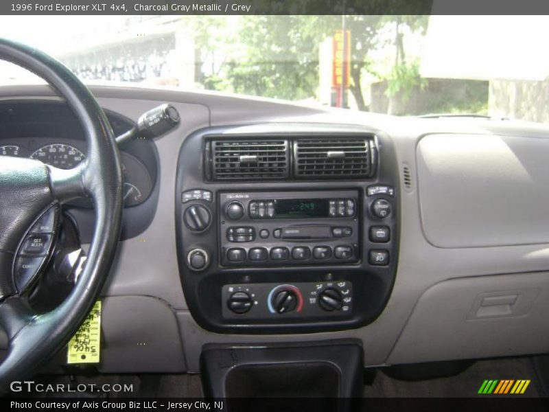 Charcoal Gray Metallic / Grey 1996 Ford Explorer XLT 4x4