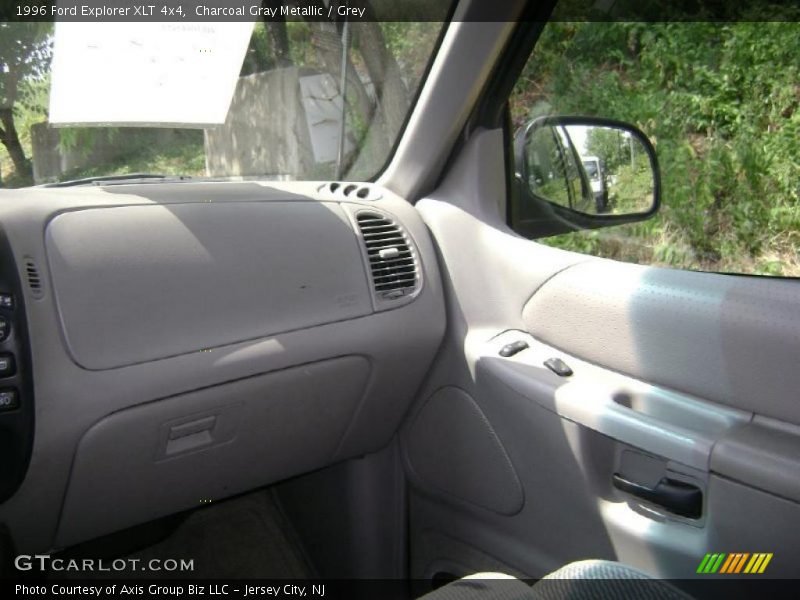 Charcoal Gray Metallic / Grey 1996 Ford Explorer XLT 4x4