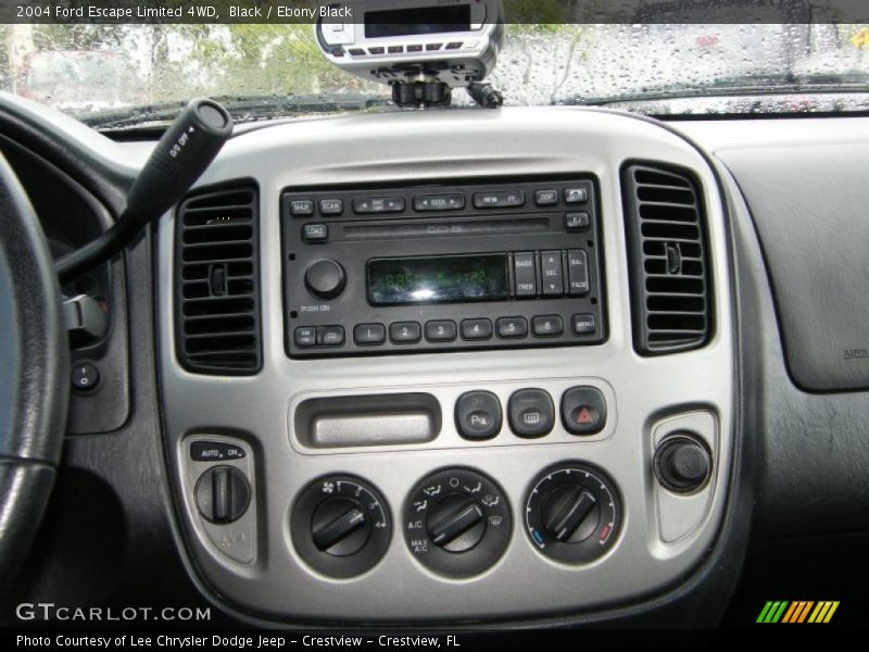 Black / Ebony Black 2004 Ford Escape Limited 4WD