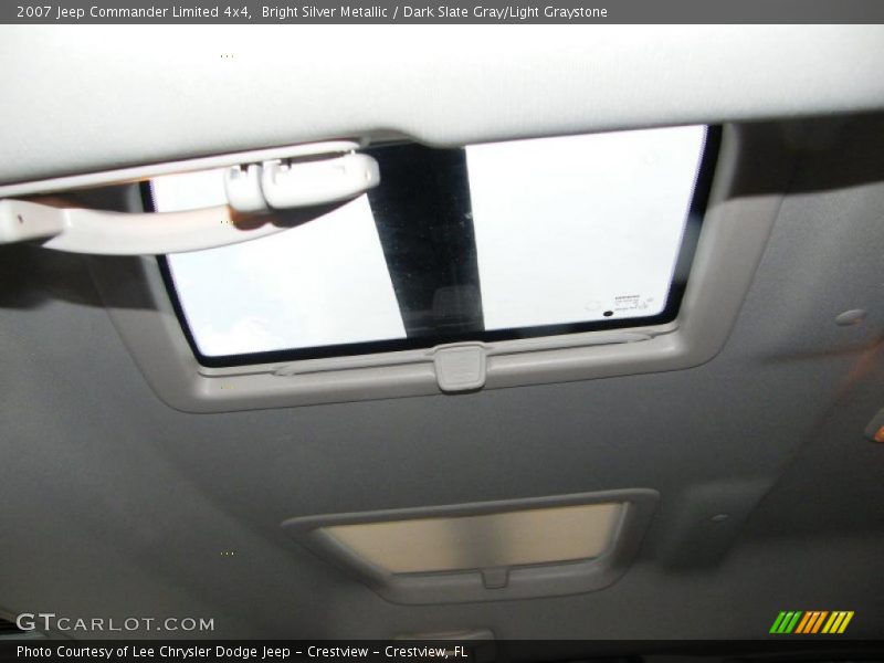 Bright Silver Metallic / Dark Slate Gray/Light Graystone 2007 Jeep Commander Limited 4x4
