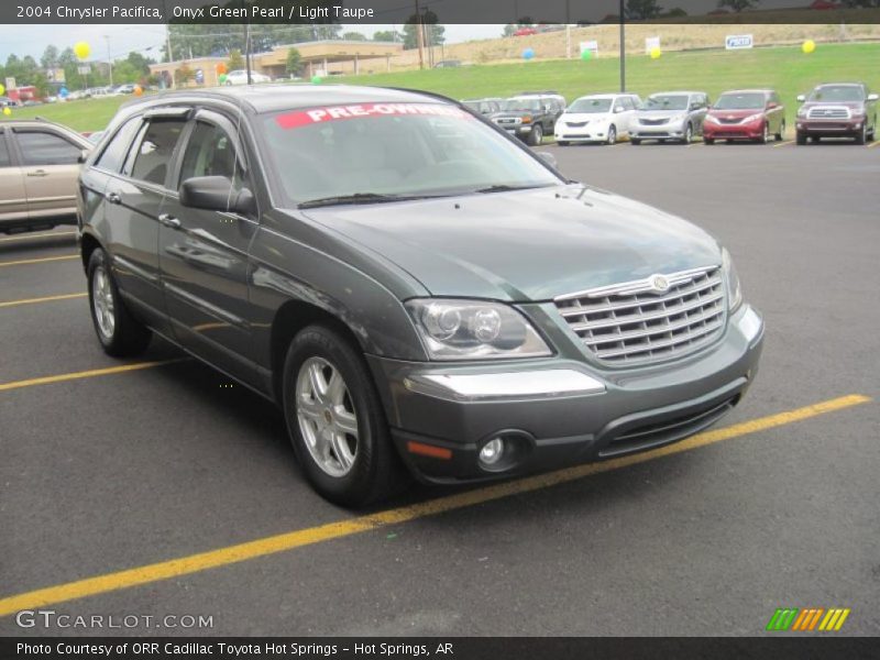 Onyx Green Pearl / Light Taupe 2004 Chrysler Pacifica