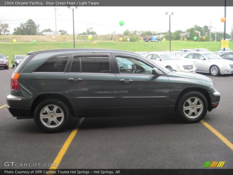 Onyx Green Pearl / Light Taupe 2004 Chrysler Pacifica