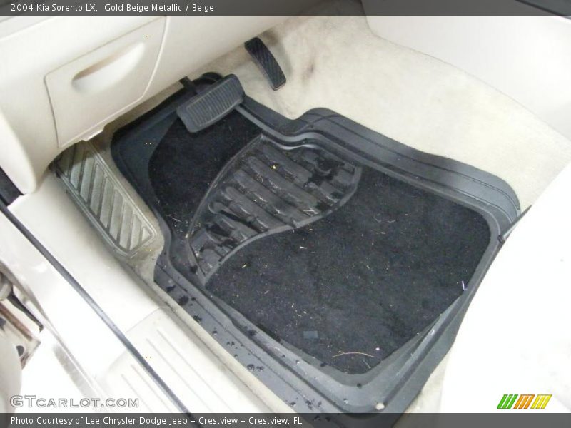 Gold Beige Metallic / Beige 2004 Kia Sorento LX