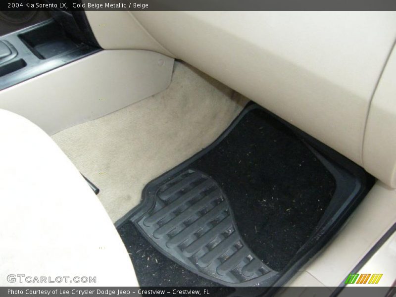 Gold Beige Metallic / Beige 2004 Kia Sorento LX