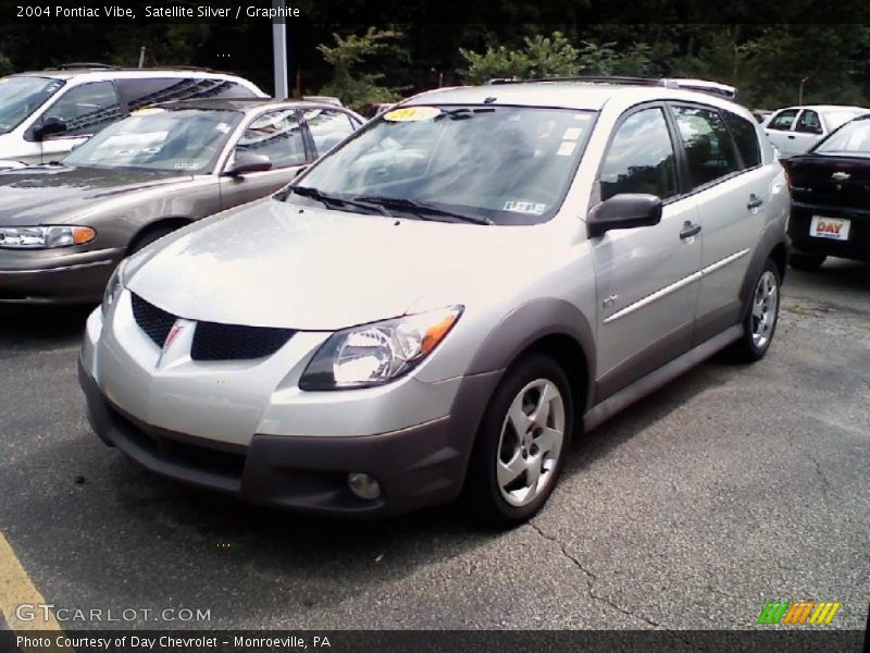 Satellite Silver / Graphite 2004 Pontiac Vibe
