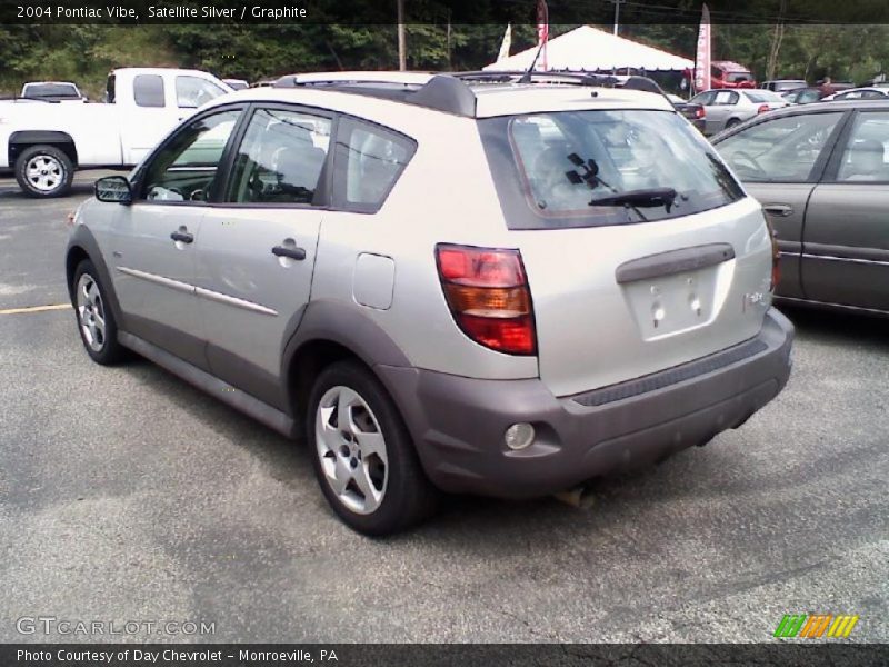 Satellite Silver / Graphite 2004 Pontiac Vibe