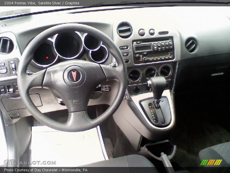 Satellite Silver / Graphite 2004 Pontiac Vibe