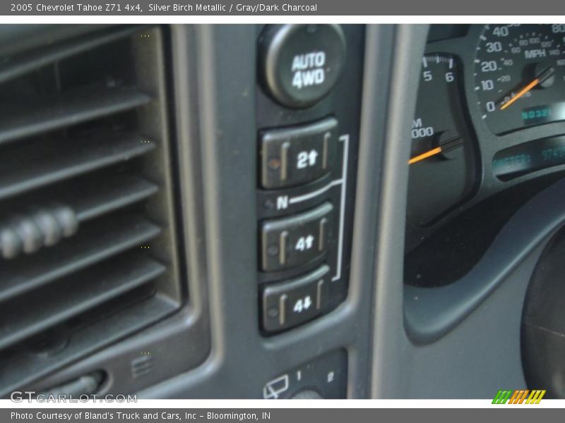 Silver Birch Metallic / Gray/Dark Charcoal 2005 Chevrolet Tahoe Z71 4x4