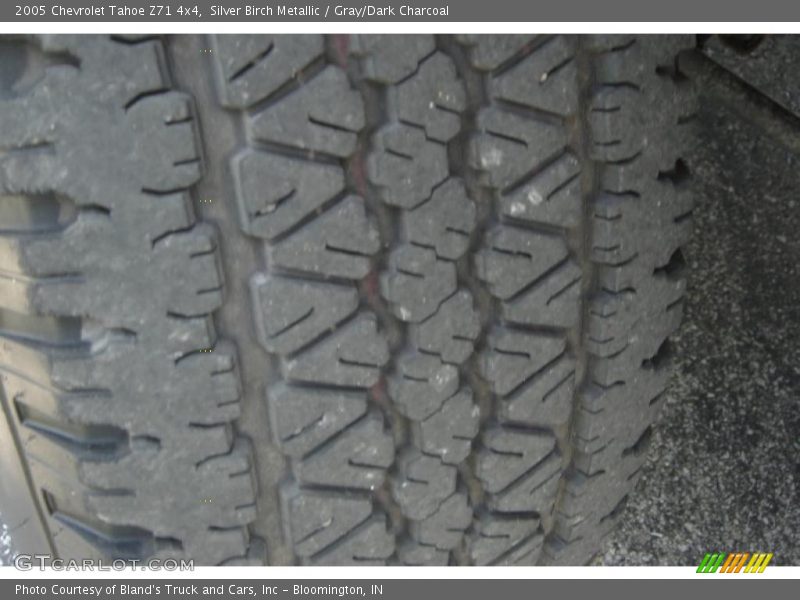 Silver Birch Metallic / Gray/Dark Charcoal 2005 Chevrolet Tahoe Z71 4x4
