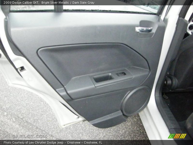 Bright Silver Metallic / Dark Slate Gray 2009 Dodge Caliber SXT