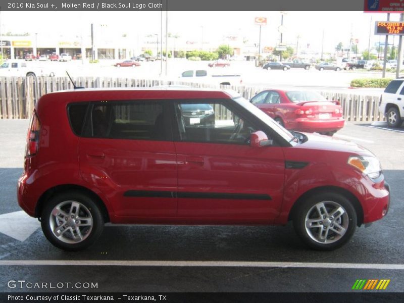 Molten Red / Black Soul Logo Cloth 2010 Kia Soul +