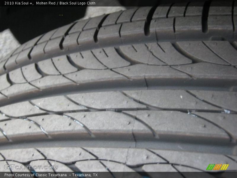 Molten Red / Black Soul Logo Cloth 2010 Kia Soul +