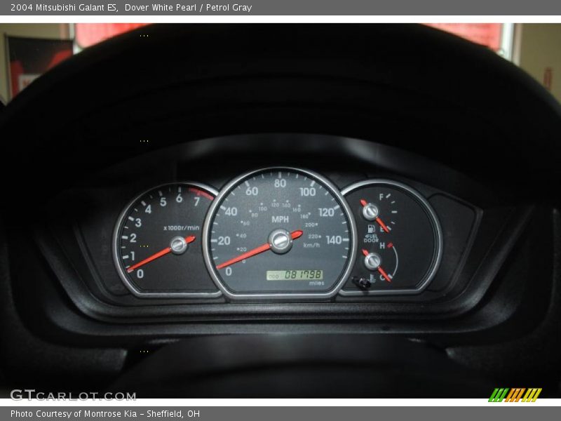 Dover White Pearl / Petrol Gray 2004 Mitsubishi Galant ES