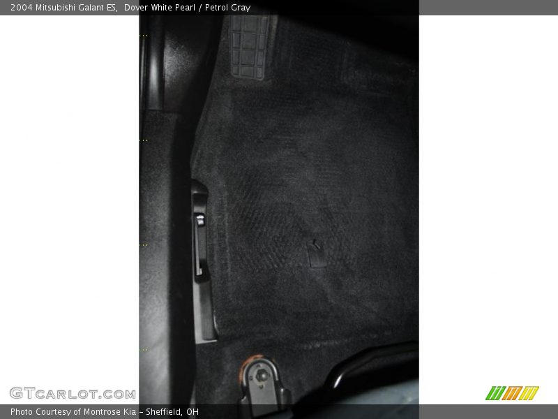 Dover White Pearl / Petrol Gray 2004 Mitsubishi Galant ES